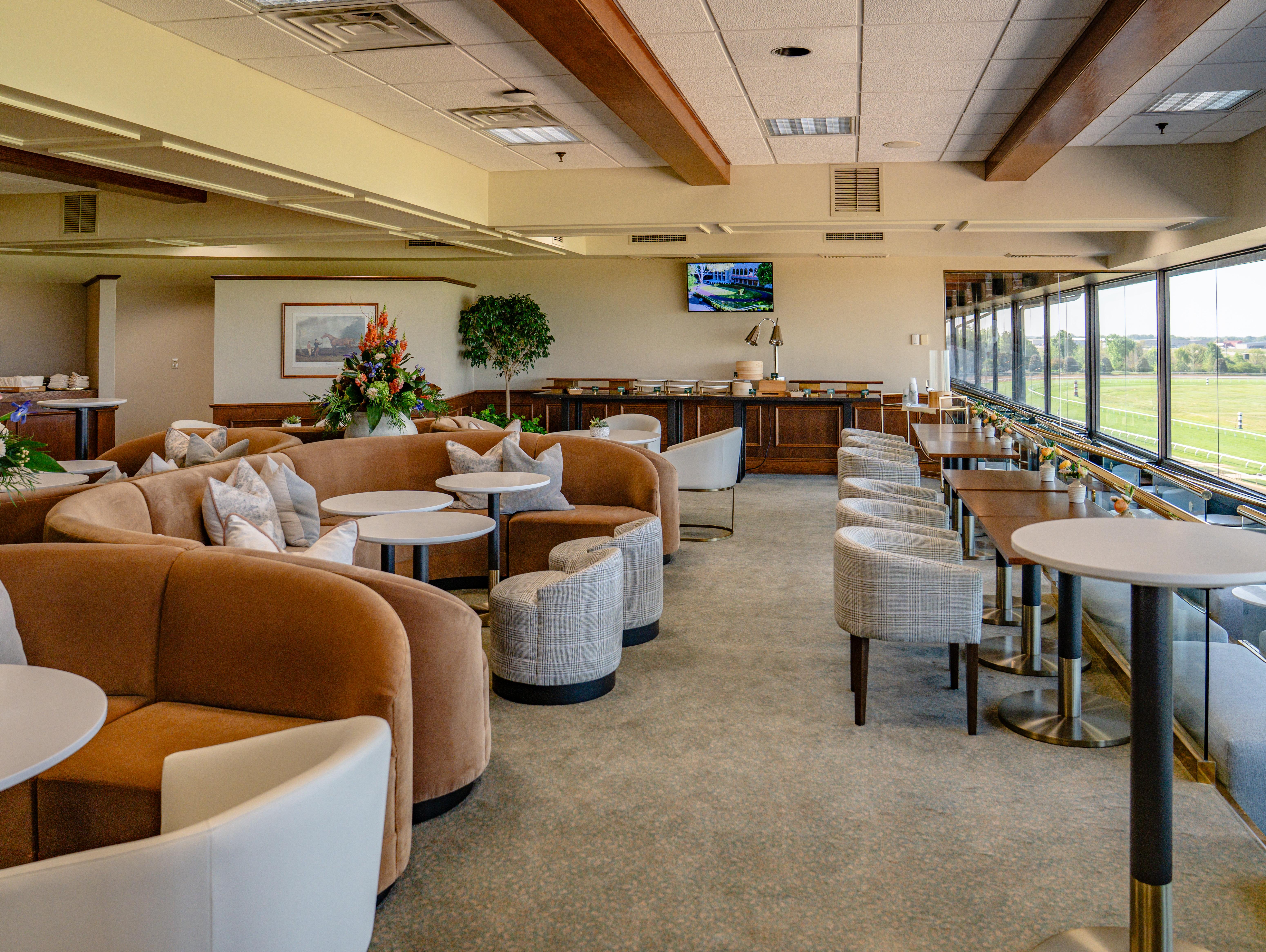 stakes lounge