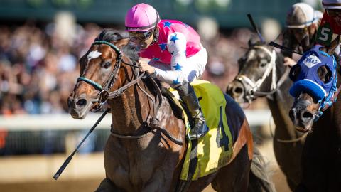 Raise Cain racing in the Perryville Stakes 2023