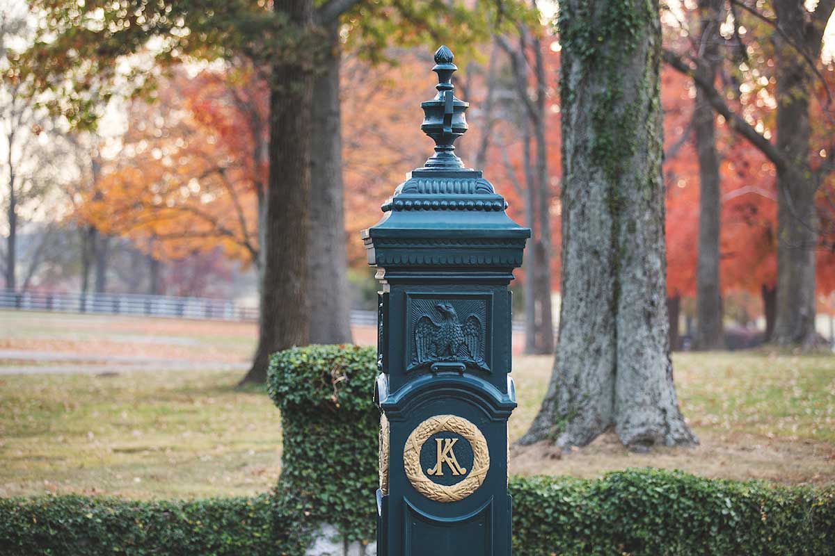 A close up photo of the the Gate 1 gatepost on the Keeneland grounds